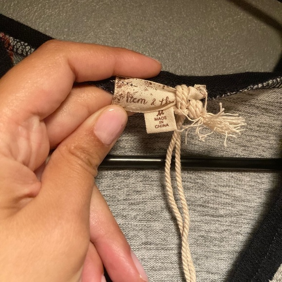 NWT Hem and thread size medium hoodie - Picture 3 of 5